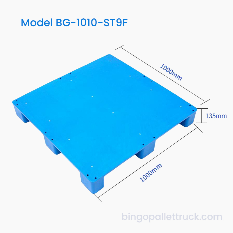 1000x1000 mm-es lapos felső 9 lábú HDPE műanyag raklap